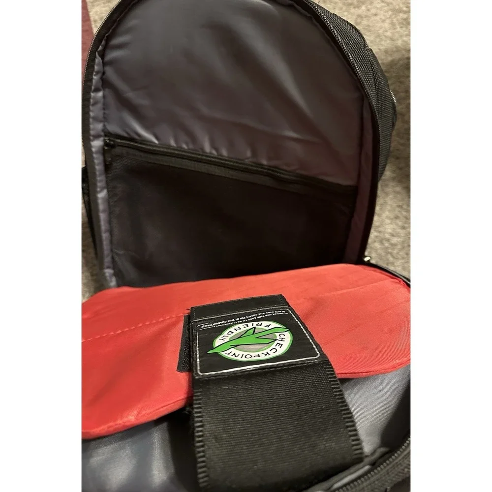 Wenger (Swiss Gear) Laptop Backpack Carrying Bag *Heavy Duty* - Damaged Handle